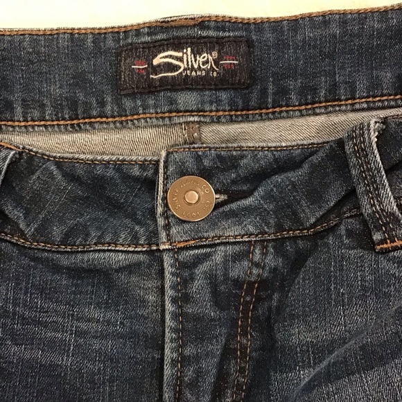 Silver Jeans 30 (US 8) Sam Bermuda Denim Jeans Shorts Women’s Distressed Cutoffs - Picture 4 of 9